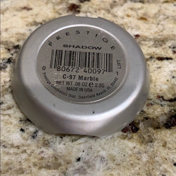 Prestige Purple Eyeshadows - Picture 3 of 6